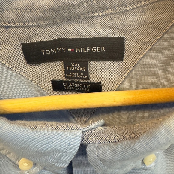 Tommy Hilfiger Men's Sky Blue Button Down Shirt - Picture 2 of 5